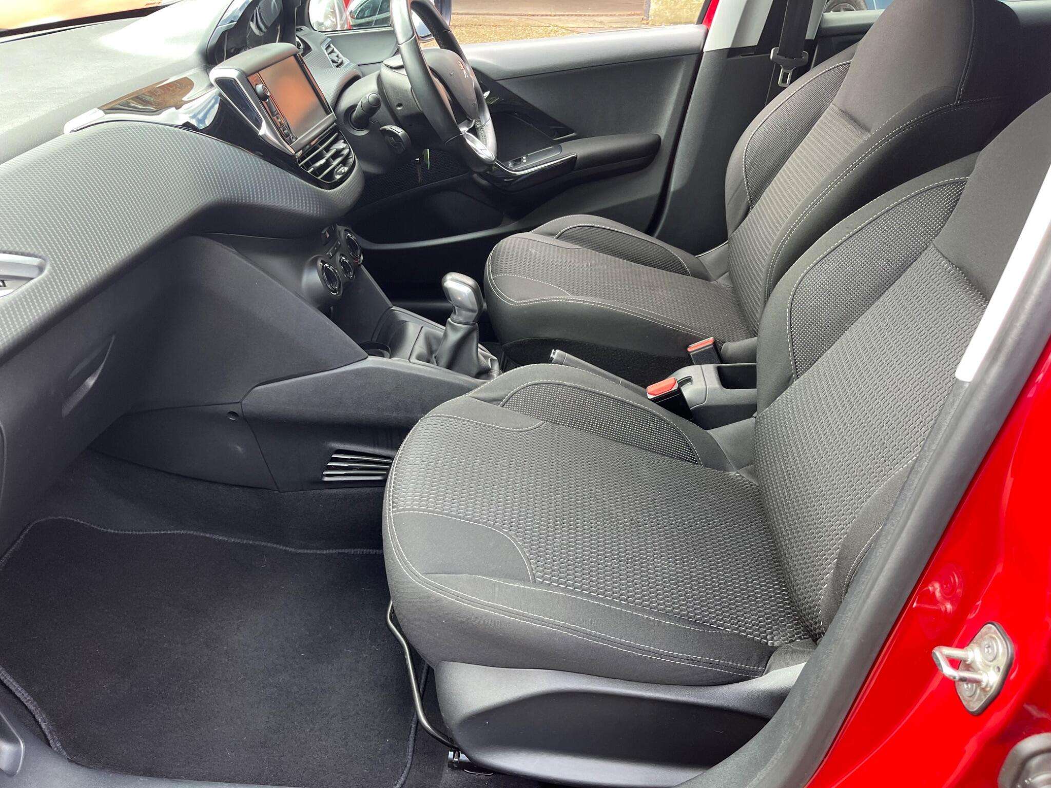 2016 PEUGEOT 208 2016 PEUGEOT 208