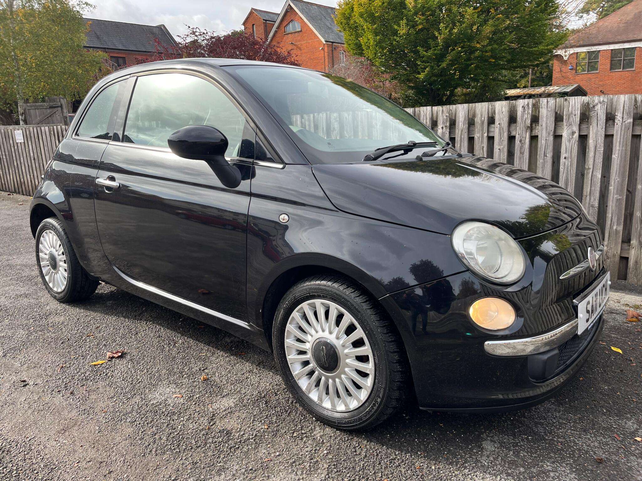 2011 FIAT 500 2011 FIAT 500