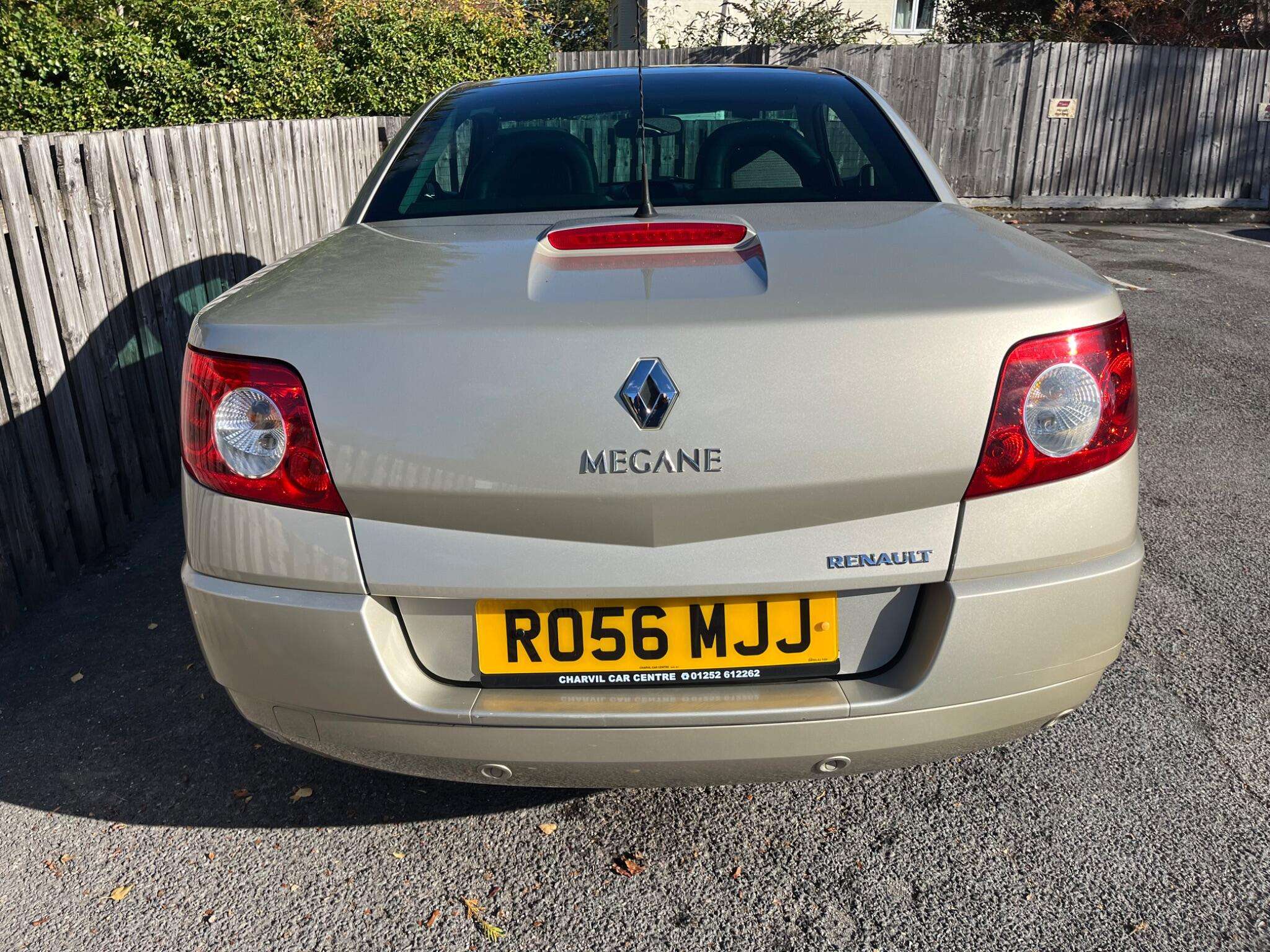 2006 RENAULT MEGANE 2006 RENAULT MEGANE