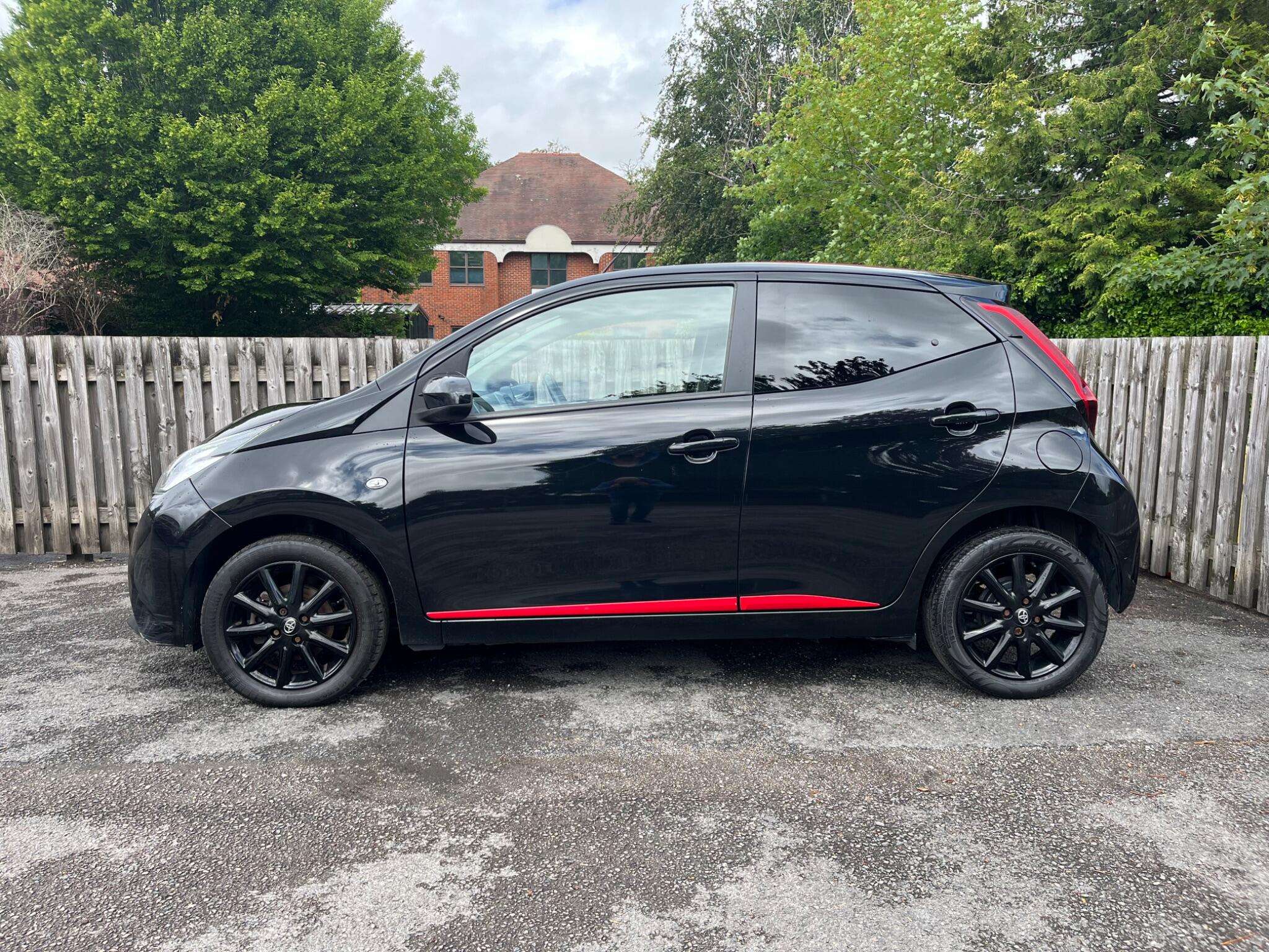 A 2018 TOYOTA AYGO 1.0 VVT-i x-press Euro 6 5dr A 2018 TOYOTA AYGO 1.0 VVT-i x-press Euro 6 5dr