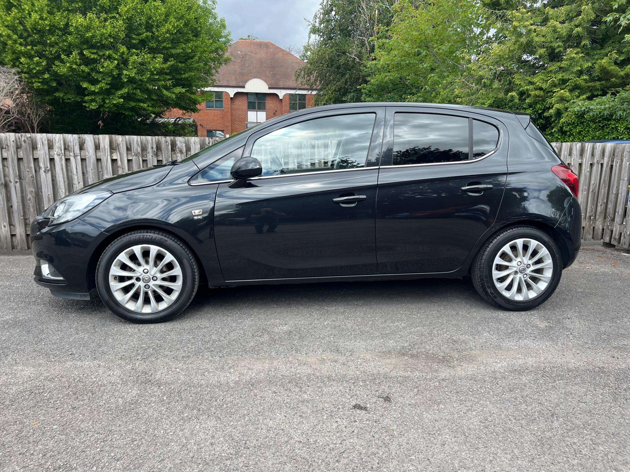 A 2016 VAUXHALL CORSA 1.4i SE Auto Euro 6 5dr A 2016 VAUXHALL CORSA 1.4i SE Auto Euro 6 5dr