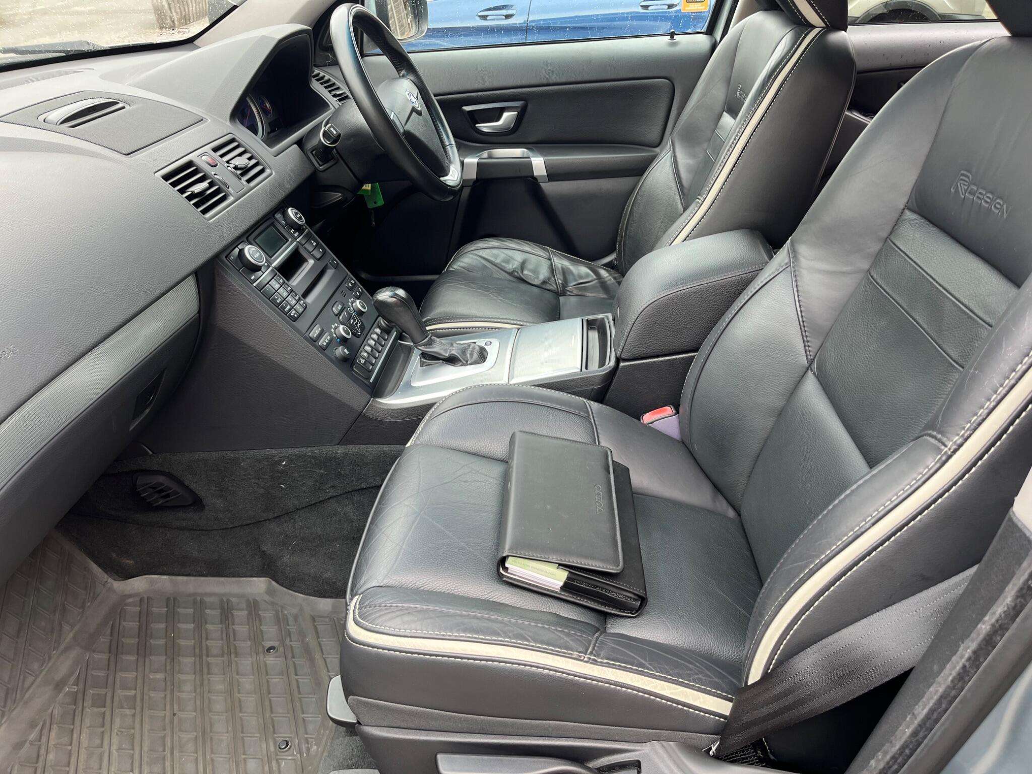 2011 VOLVO XC90 2011 VOLVO XC90