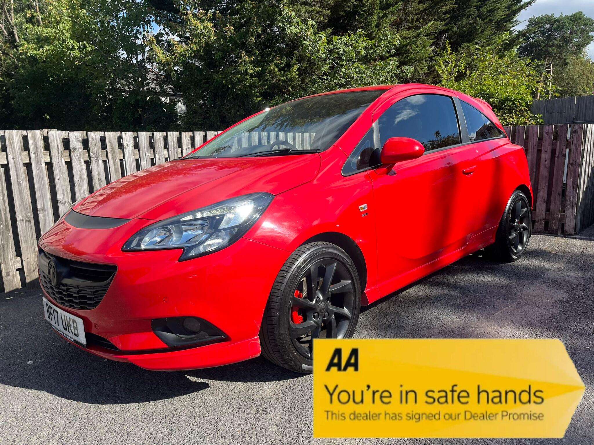 A 2017 VAUXHALL CORSA 1.4i Turbo ecoTEC SRi VX Line Euro 6 (s/s) 3dr A 2017 VAUXHALL CORSA 1.4i Turbo ecoTEC SRi VX Line Euro 6 (s/s) 3dr