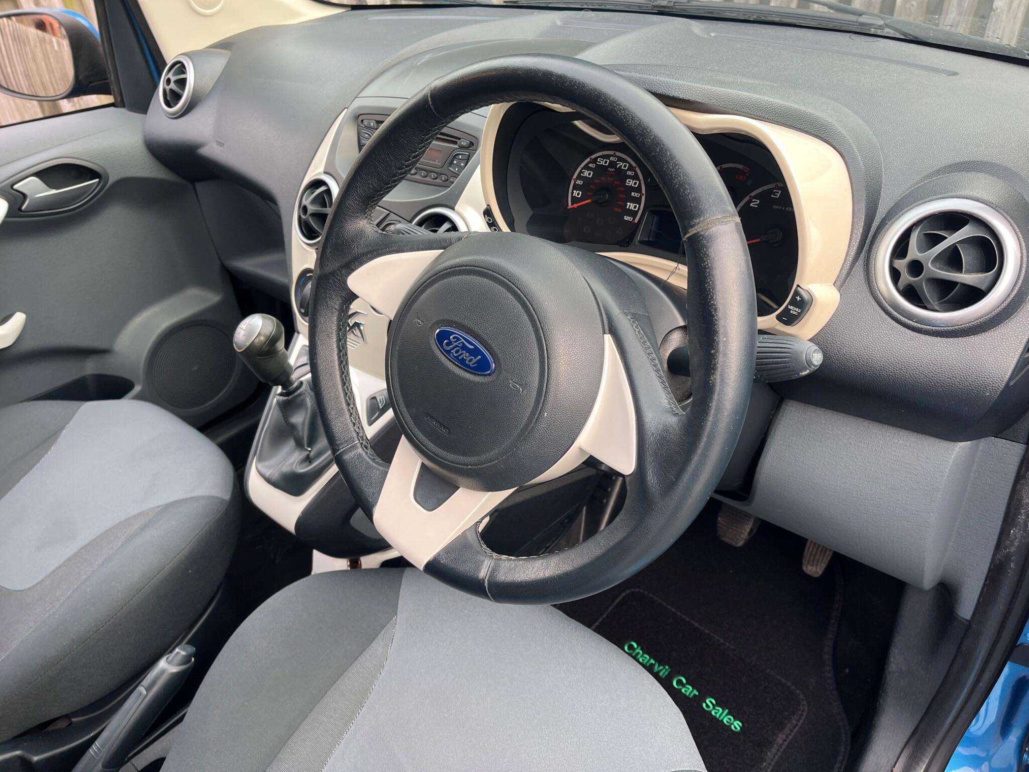 2011 FORD KA 2011 FORD KA