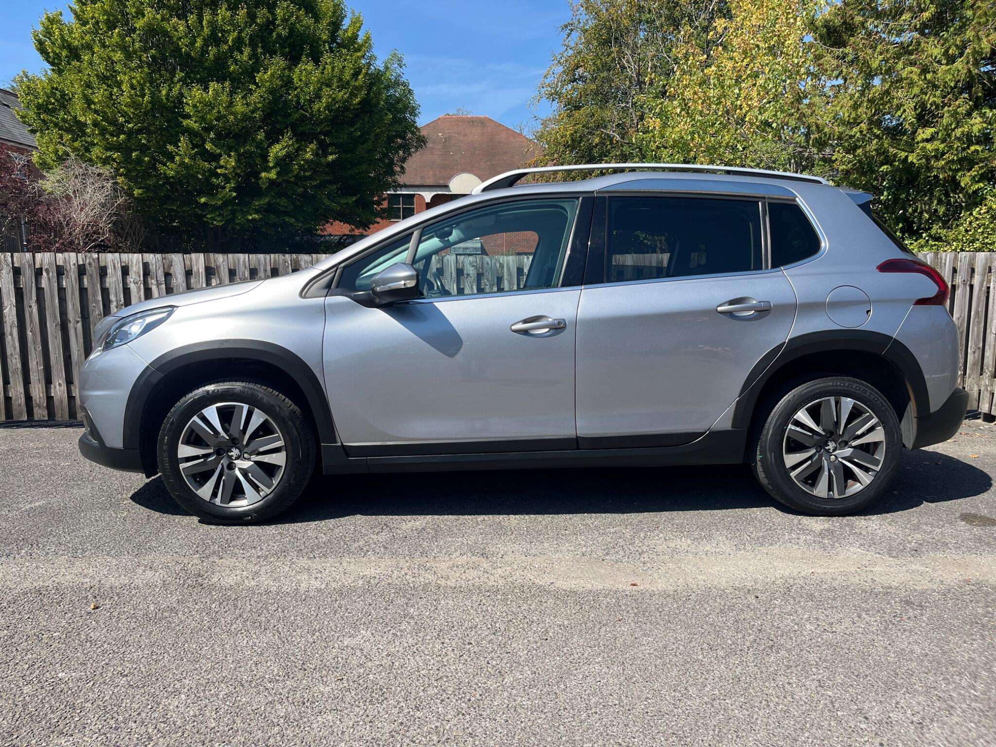 A 2018 PEUGEOT 2008 1.2 PureTech Allure Premium Euro 6 (s/s) 5dr A 2018 PEUGEOT 2008 1.2 PureTech Allure Premium Euro 6 (s/s) 5dr