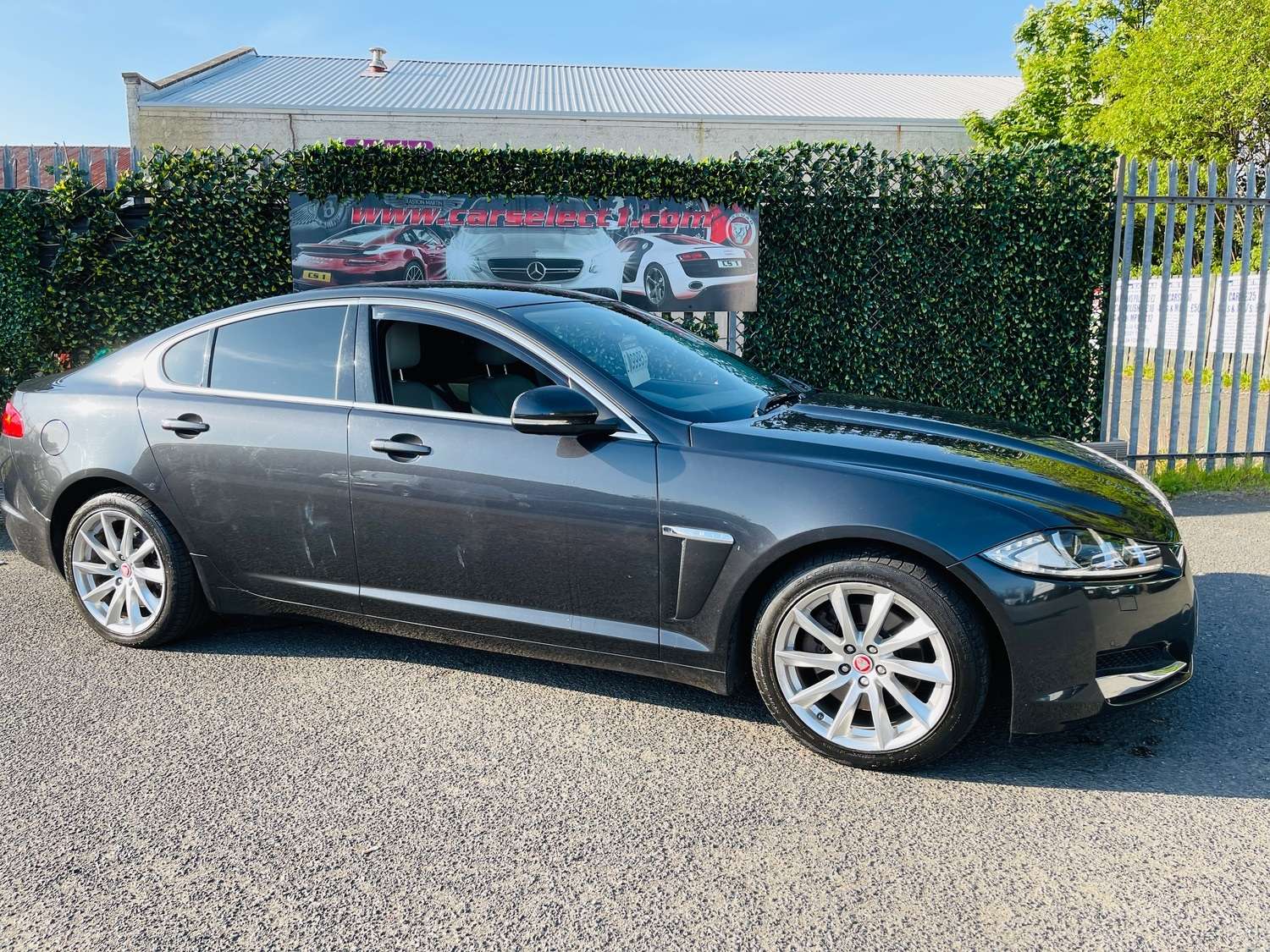 2012 JAGUAR XF 2012 JAGUAR XF