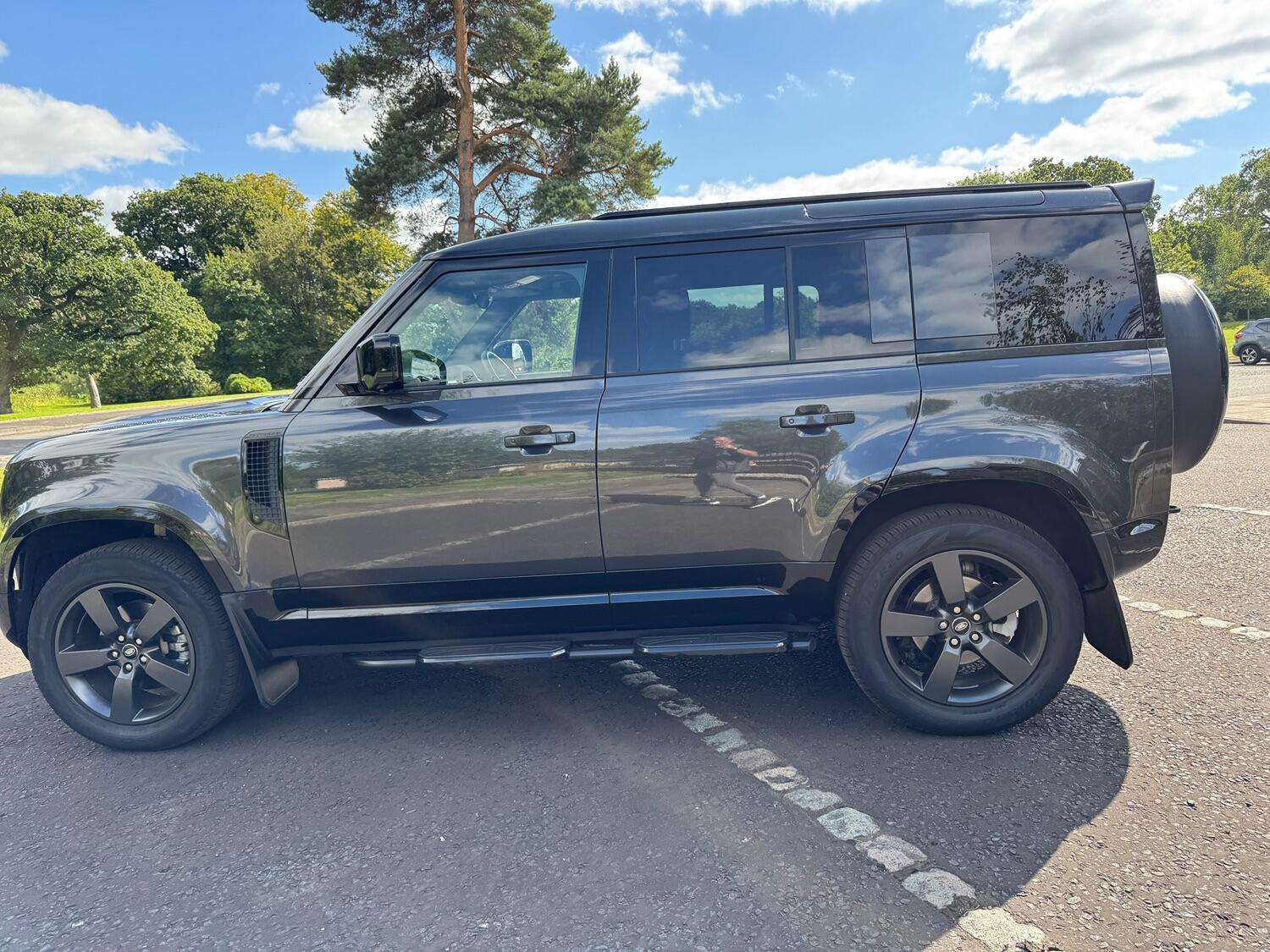 2024 LAND ROVER DEFENDER 110 2024 LAND ROVER DEFENDER 110