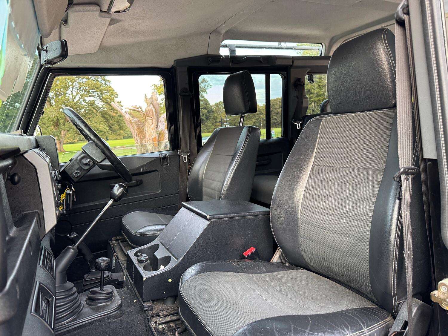 2006 LAND ROVER DEFENDER 110 2006 LAND ROVER DEFENDER 110