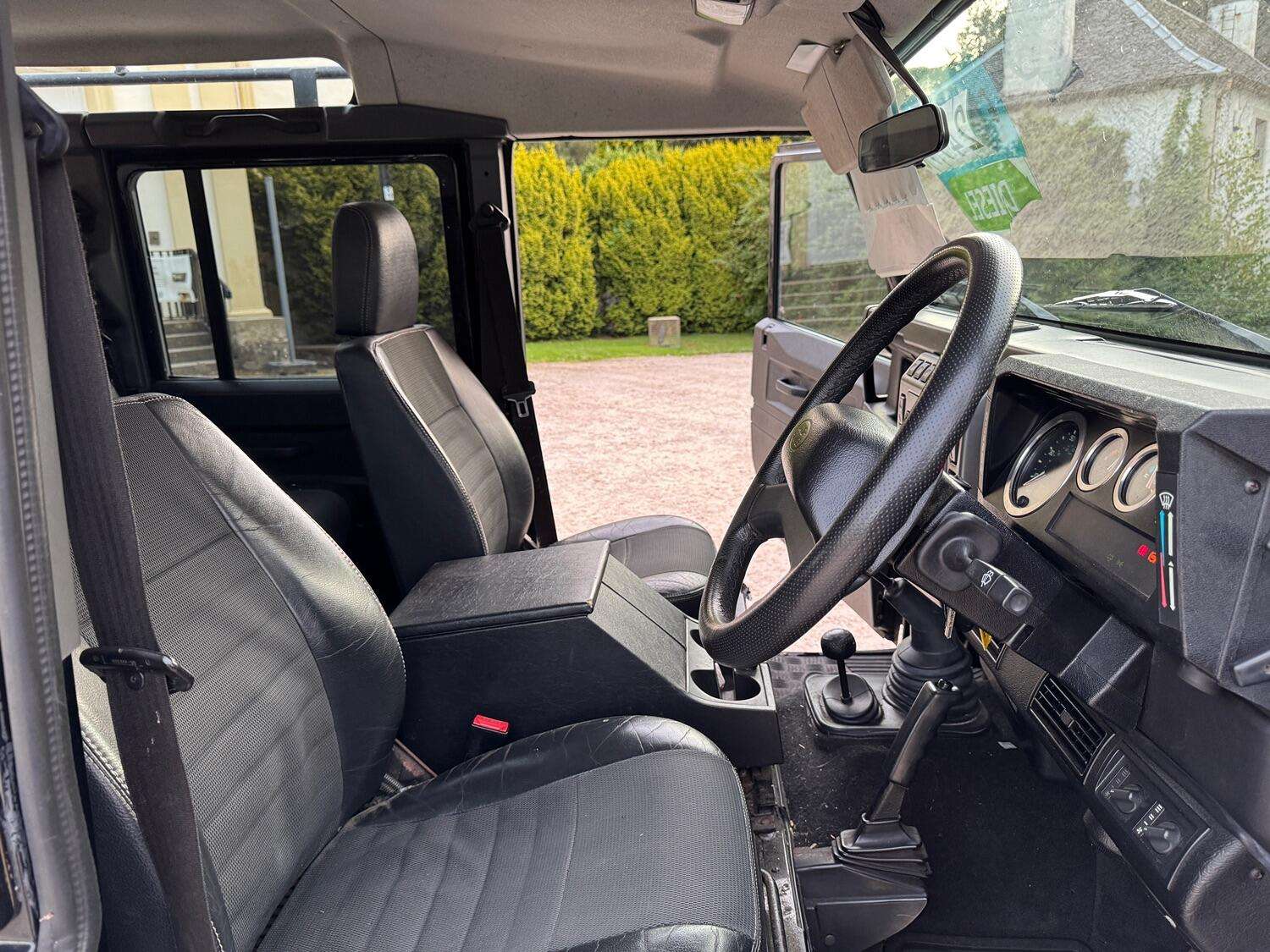 2006 LAND ROVER DEFENDER 110 2006 LAND ROVER DEFENDER 110