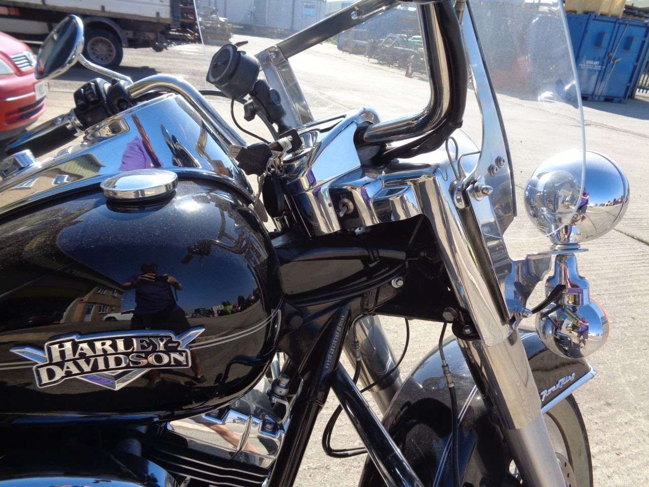 2013 HARLEY-DAVIDSON ROAD KING 2013 HARLEY-DAVIDSON ROAD KING