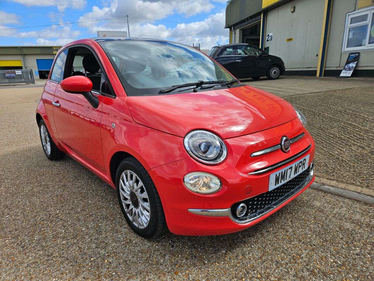 2017 FIAT 500 2017 FIAT 500