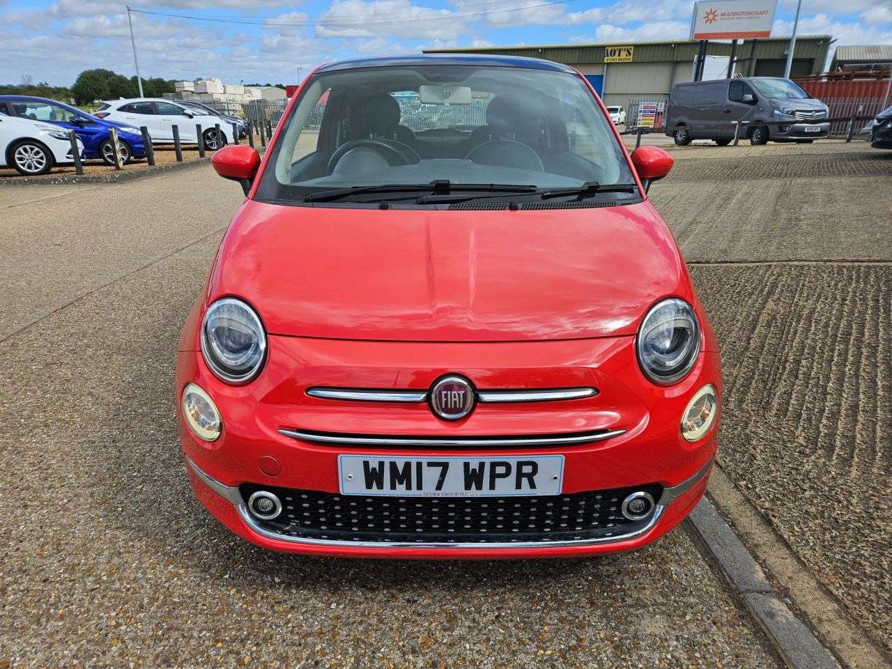 2017 FIAT 500 2017 FIAT 500