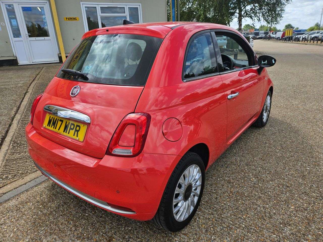 2017 FIAT 500 2017 FIAT 500