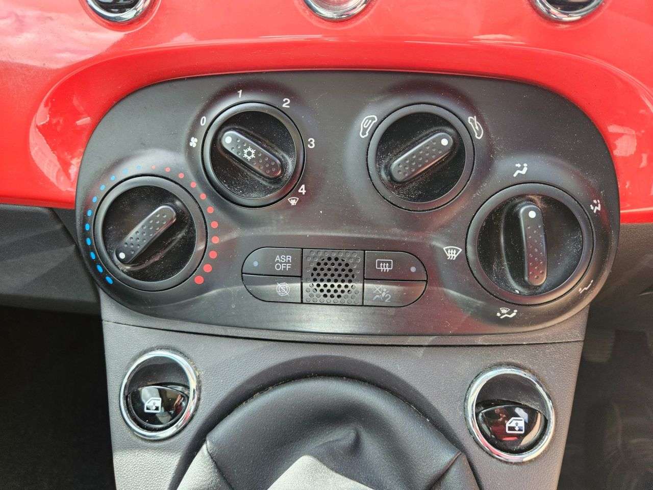 2017 FIAT 500 2017 FIAT 500