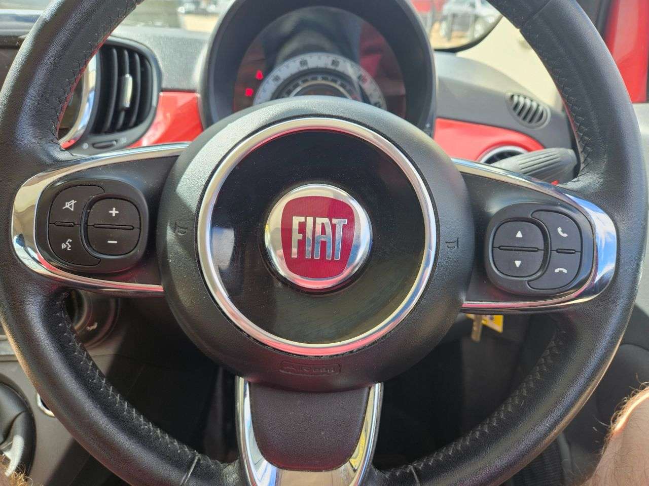 2017 FIAT 500 2017 FIAT 500