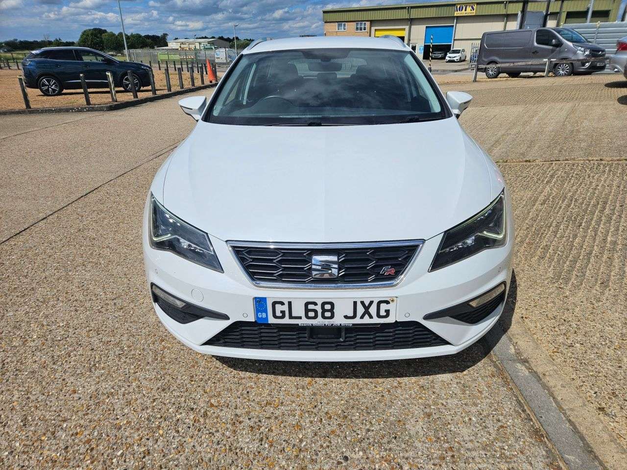 A 2019 SEAT LEON 1.5 TSI EVO FR ST 5dr Petrol Manual Euro 6 (s/s) (130 ps) A 2019 SEAT LEON 1.5 TSI EVO FR ST 5dr Petrol Manual Euro 6 (s/s) (130 ps)