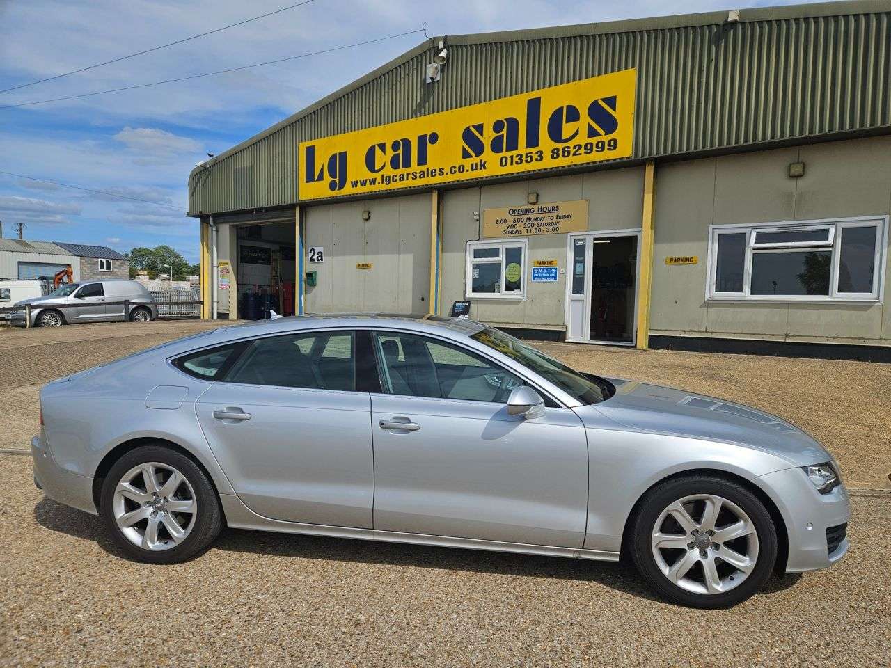 A 2013 AUDI A7 3.0 TDI V6 SE Sportback 5dr Diesel Tiptronic quattro Euro 5 (s/s) (245 ps) A 2013 AUDI A7 3.0 TDI V6 SE Sportback 5dr Diesel Tiptronic quattro Euro 5 (s/s) (245 ps)