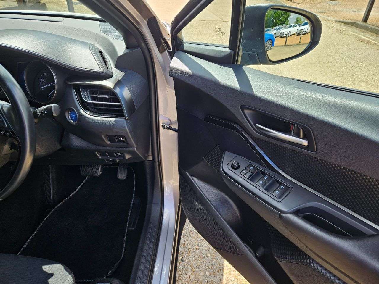 2019 TOYOTA C-HR 2019 TOYOTA C-HR