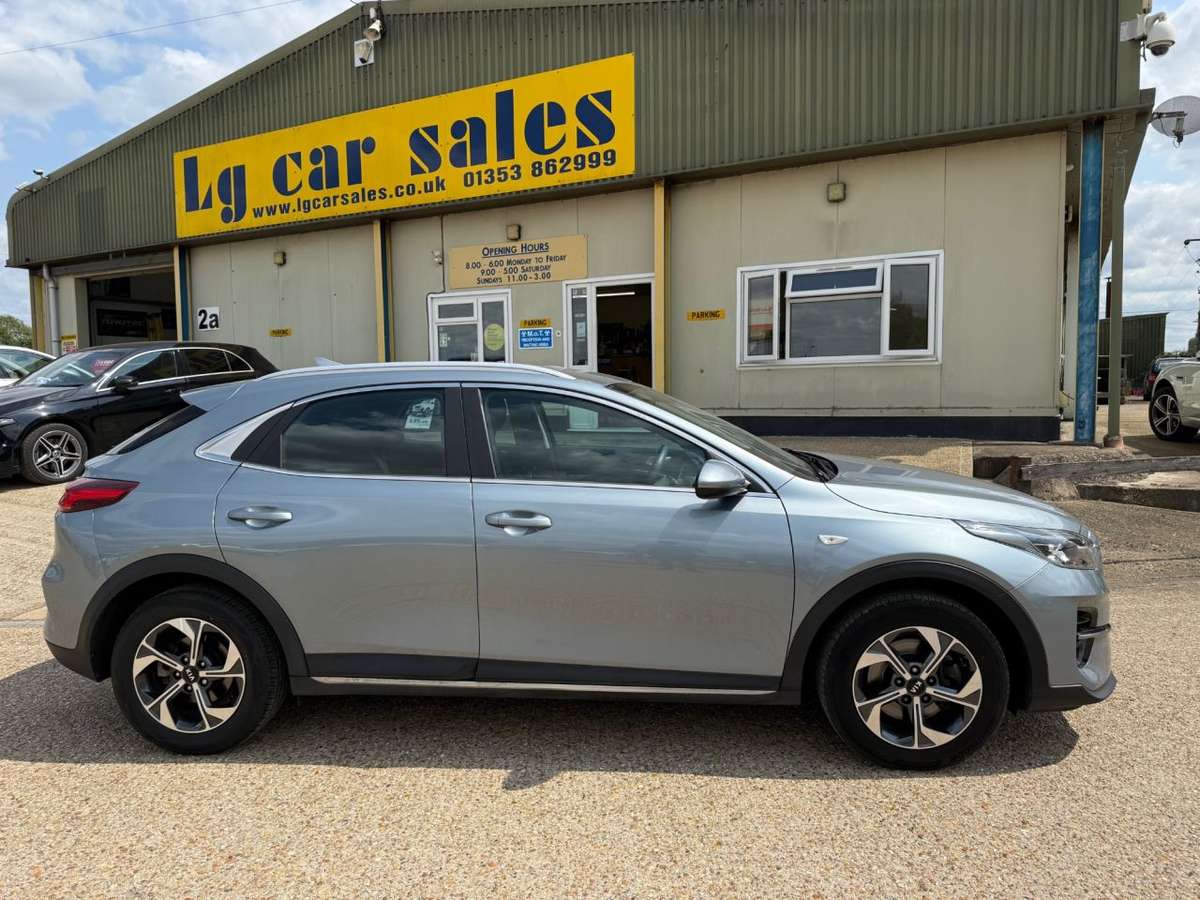 Check out this Kia Xceed 2020 Petrol Manual