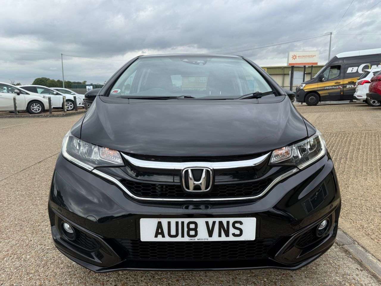 A 2018 HONDA JAZZ 1.3 i-VTEC EX Hatchback 5dr Petrol Manual Euro 6 (s/s) (102 ps) A 2018 HONDA JAZZ 1.3 i-VTEC EX Hatchback 5dr Petrol Manual Euro 6 (s/s) (102 ps)