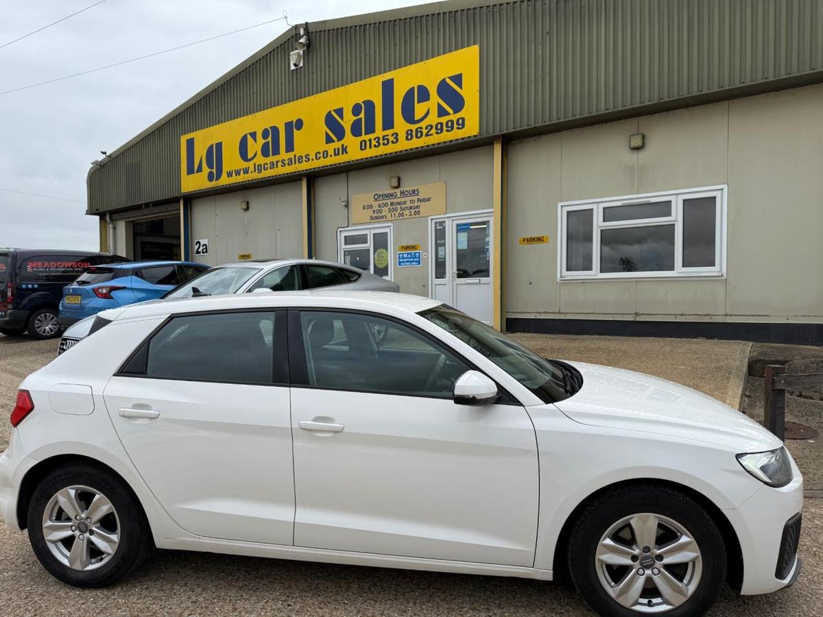 Check out this Audi A1 2019 Petrol Manual