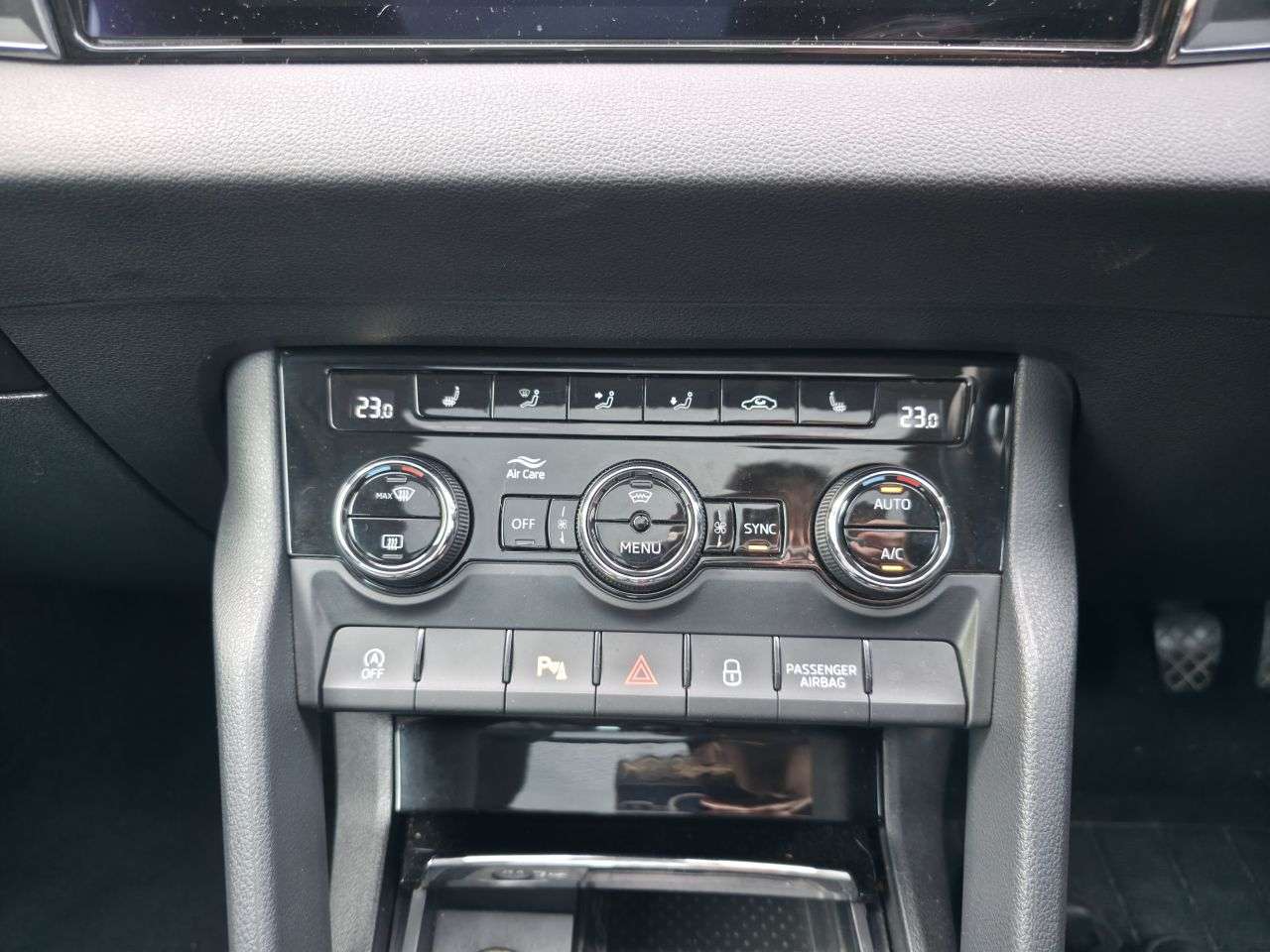 2018 SKODA KAROQ 2018 SKODA KAROQ