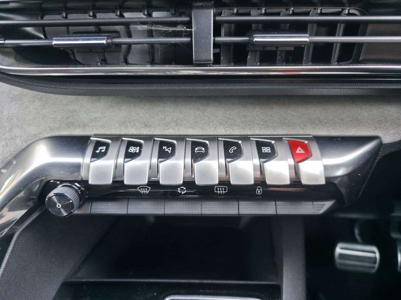 2023 PEUGEOT 3008 2023 PEUGEOT 3008