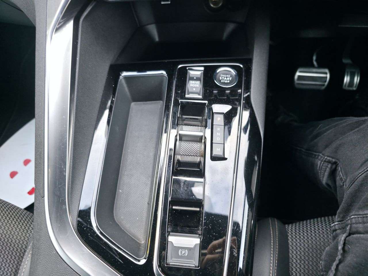 2023 PEUGEOT 3008 2023 PEUGEOT 3008