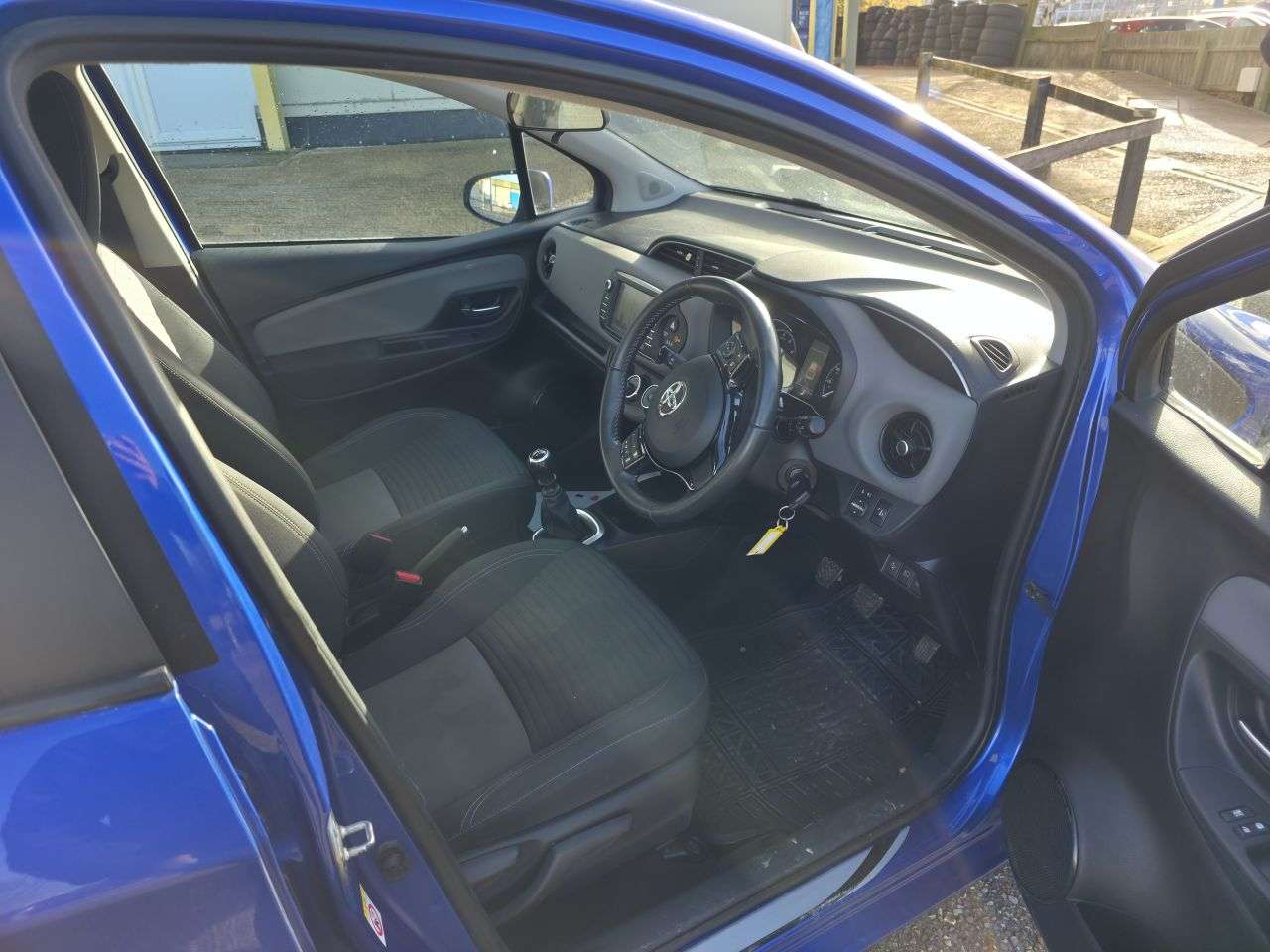 2018 TOYOTA YARIS 2018 TOYOTA YARIS