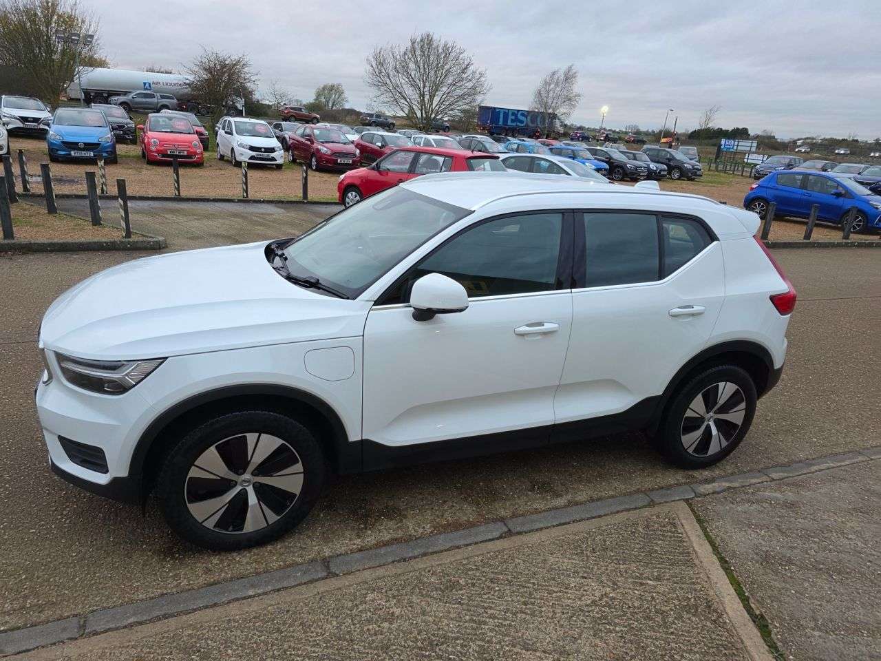 2021 VOLVO XC40 2021 VOLVO XC40