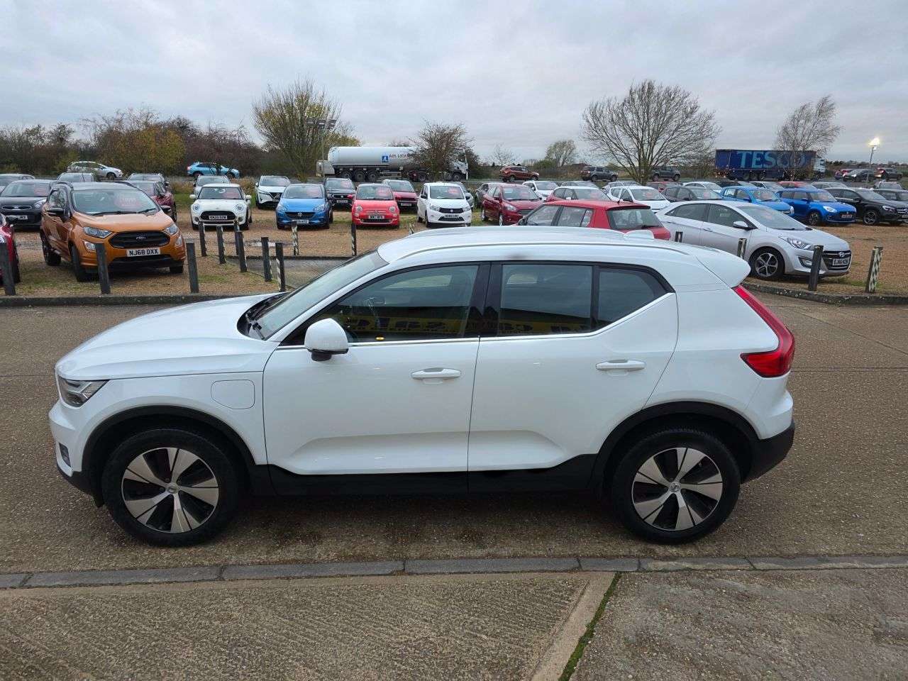 2021 VOLVO XC40 2021 VOLVO XC40