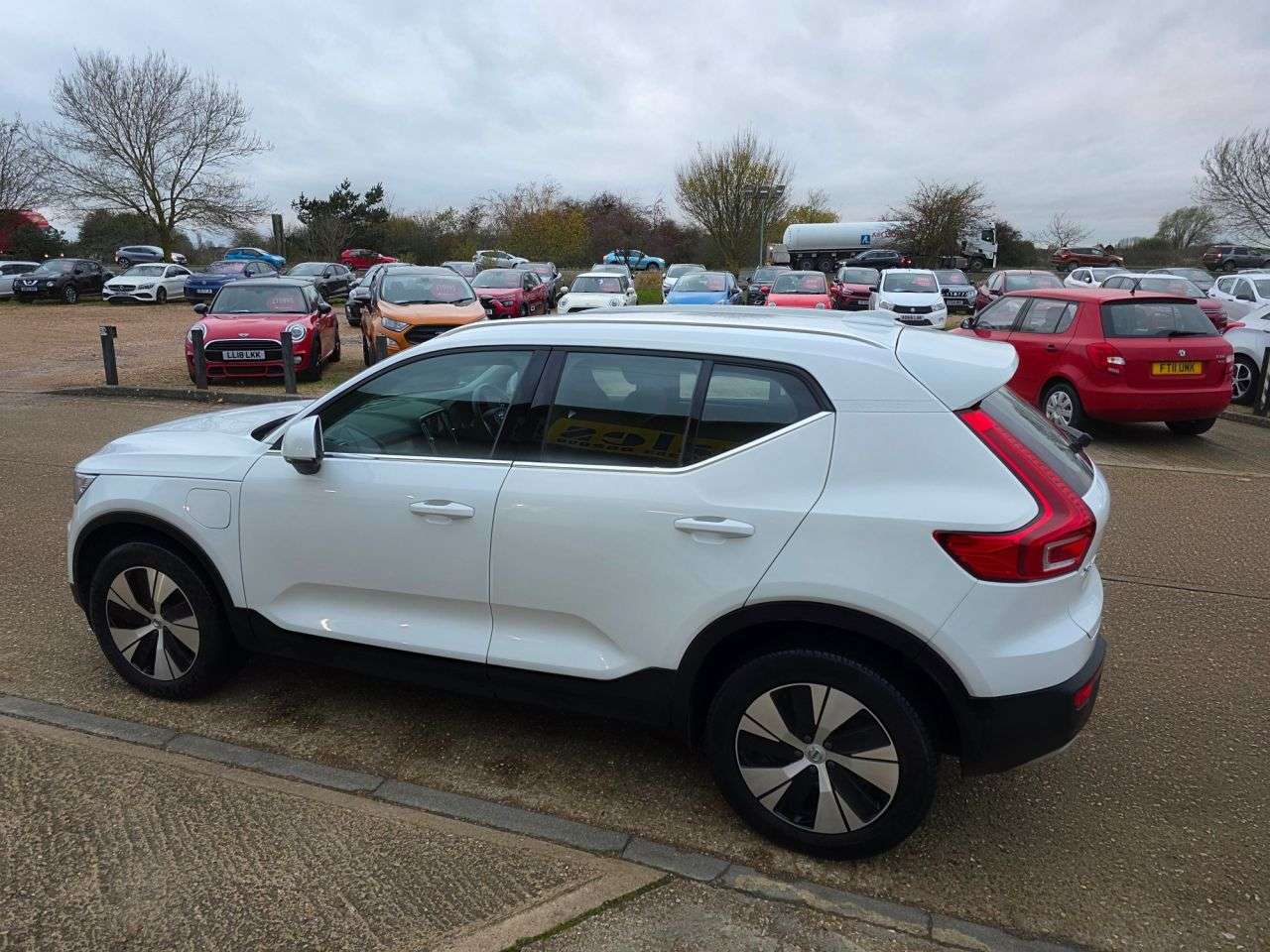 2021 VOLVO XC40 2021 VOLVO XC40
