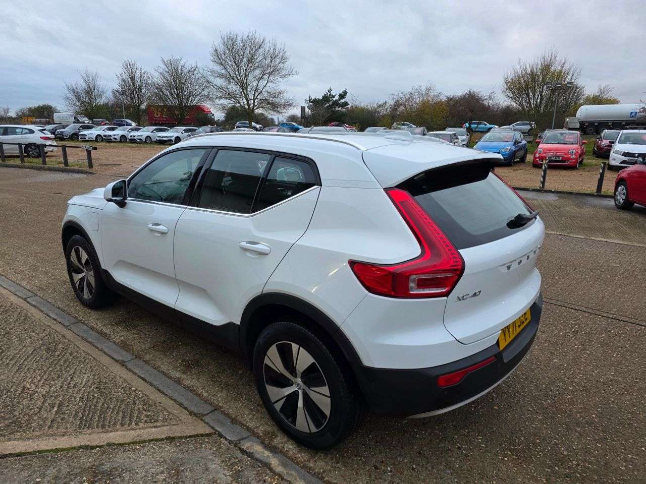 2021 VOLVO XC40 2021 VOLVO XC40