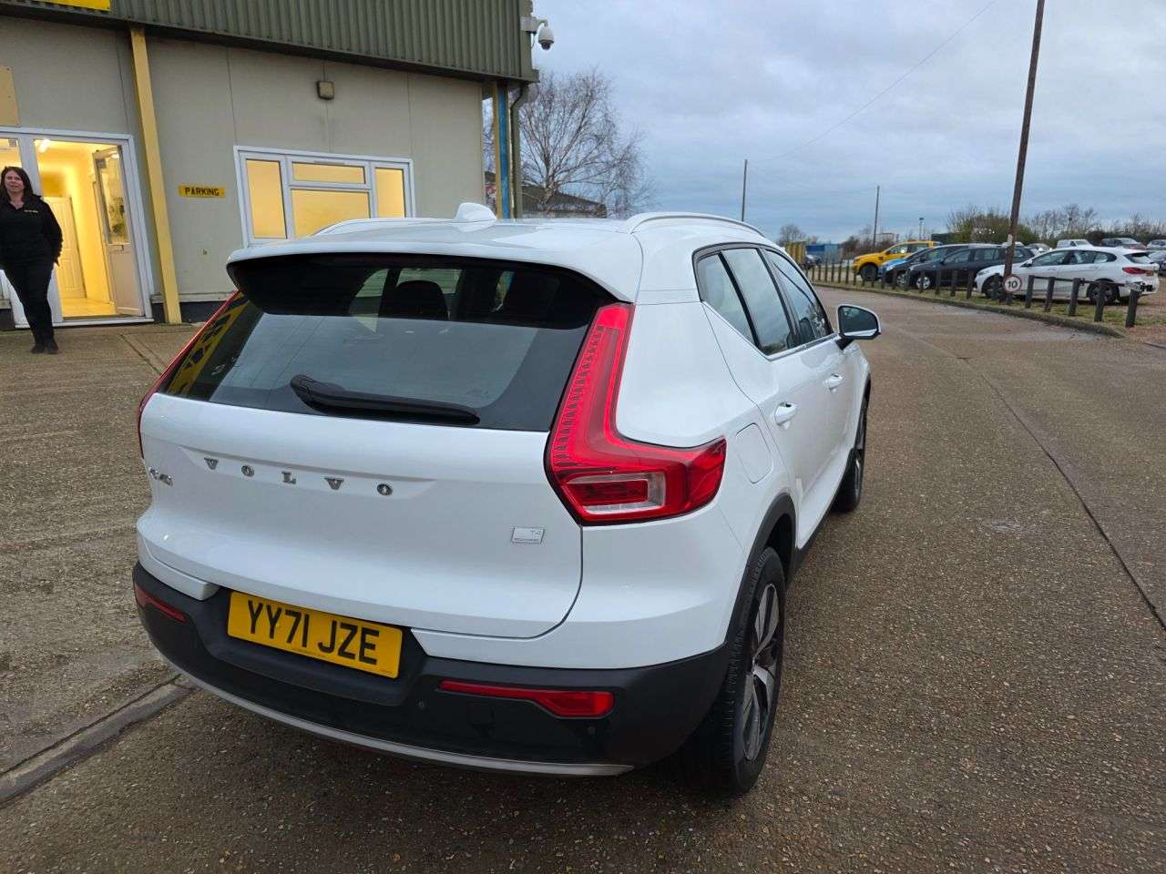 2021 VOLVO XC40 2021 VOLVO XC40