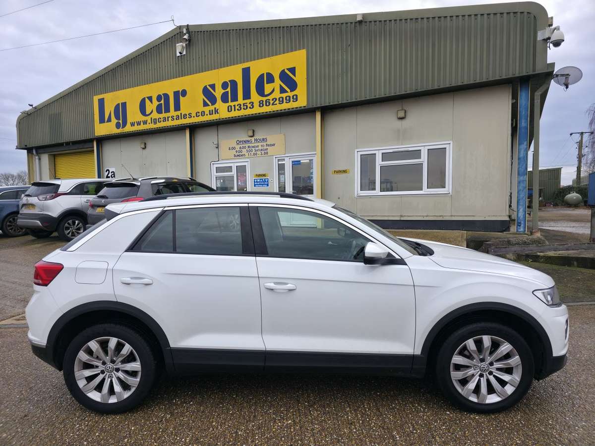 Check out this Volkswagen T-roc 2020 Petrol Manual