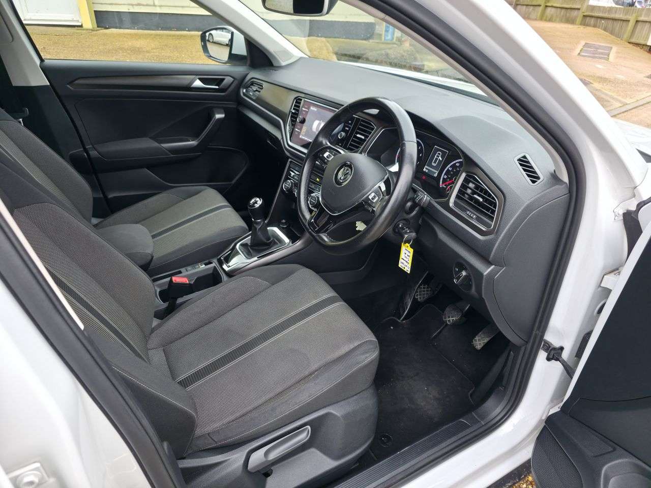 2020 VOLKSWAGEN T-ROC 2020 VOLKSWAGEN T-ROC