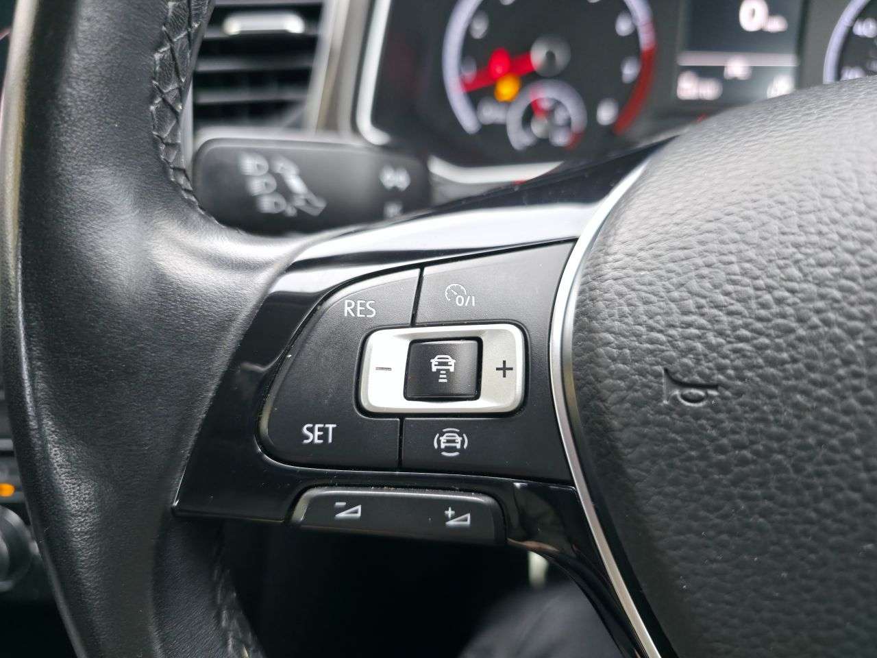 2020 VOLKSWAGEN T-ROC 2020 VOLKSWAGEN T-ROC