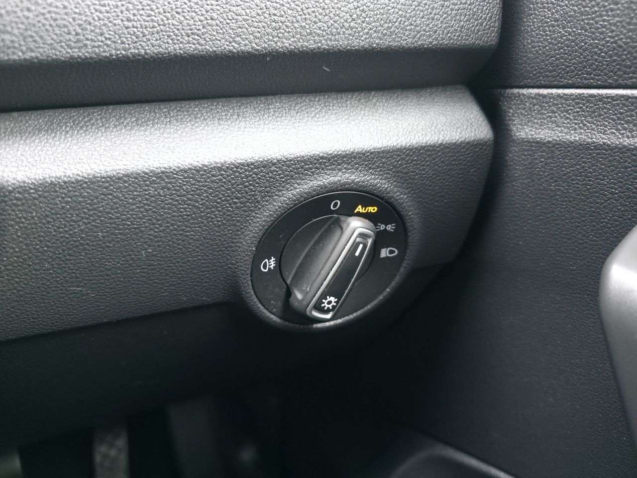 2020 VOLKSWAGEN T-ROC 2020 VOLKSWAGEN T-ROC