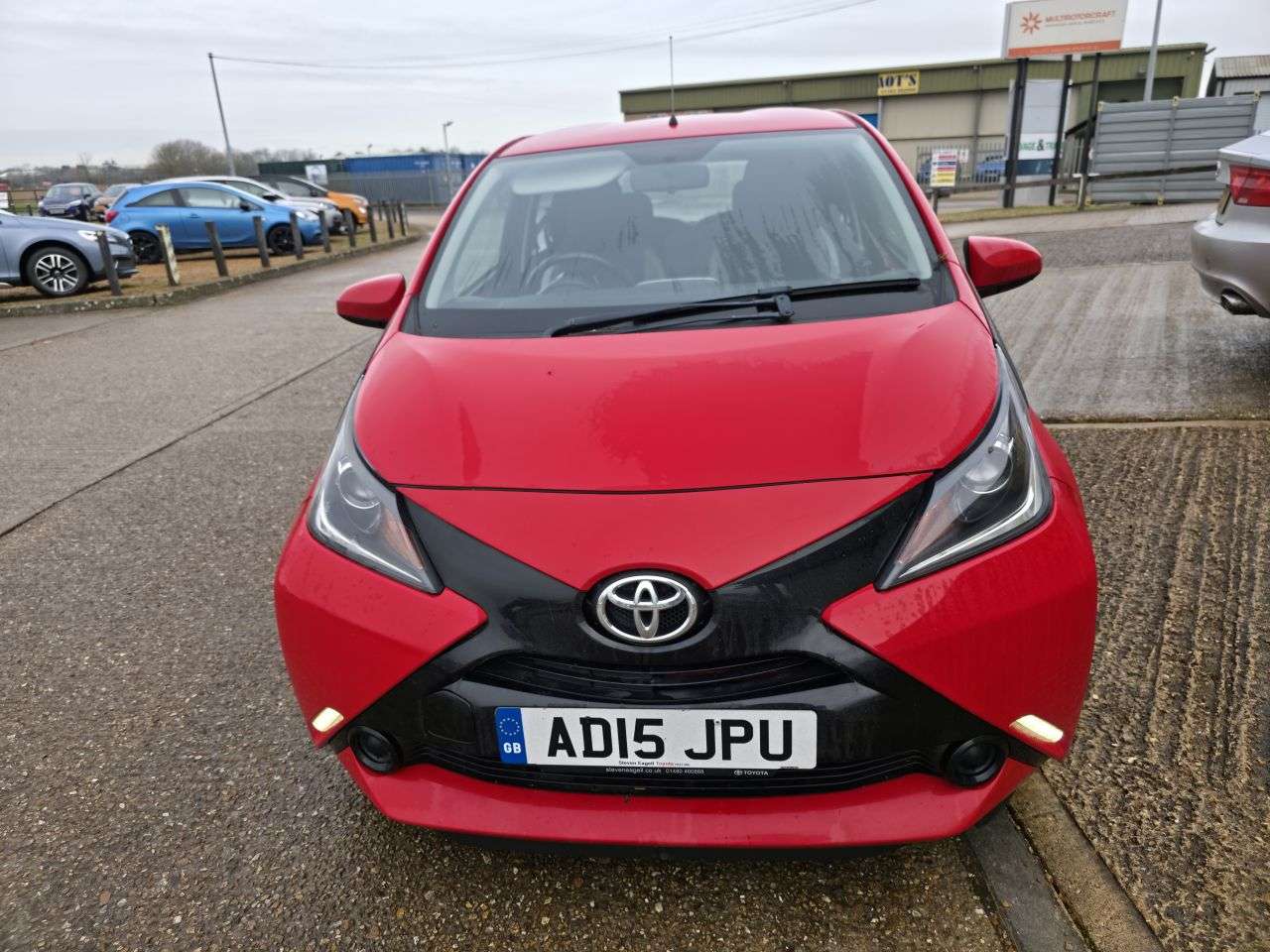 A 2015 TOYOTA AYGO 1.0 VVT-i x-play Hatchback 5dr Petrol x-shift Euro 5 Euro 5 (68 ps) A 2015 TOYOTA AYGO 1.0 VVT-i x-play Hatchback 5dr Petrol x-shift Euro 5 Euro 5 (68 ps)