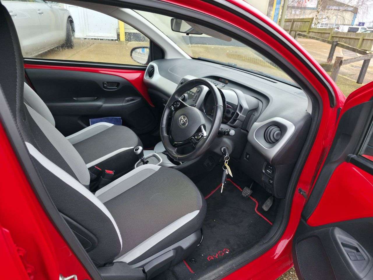 2015 TOYOTA AYGO 2015 TOYOTA AYGO