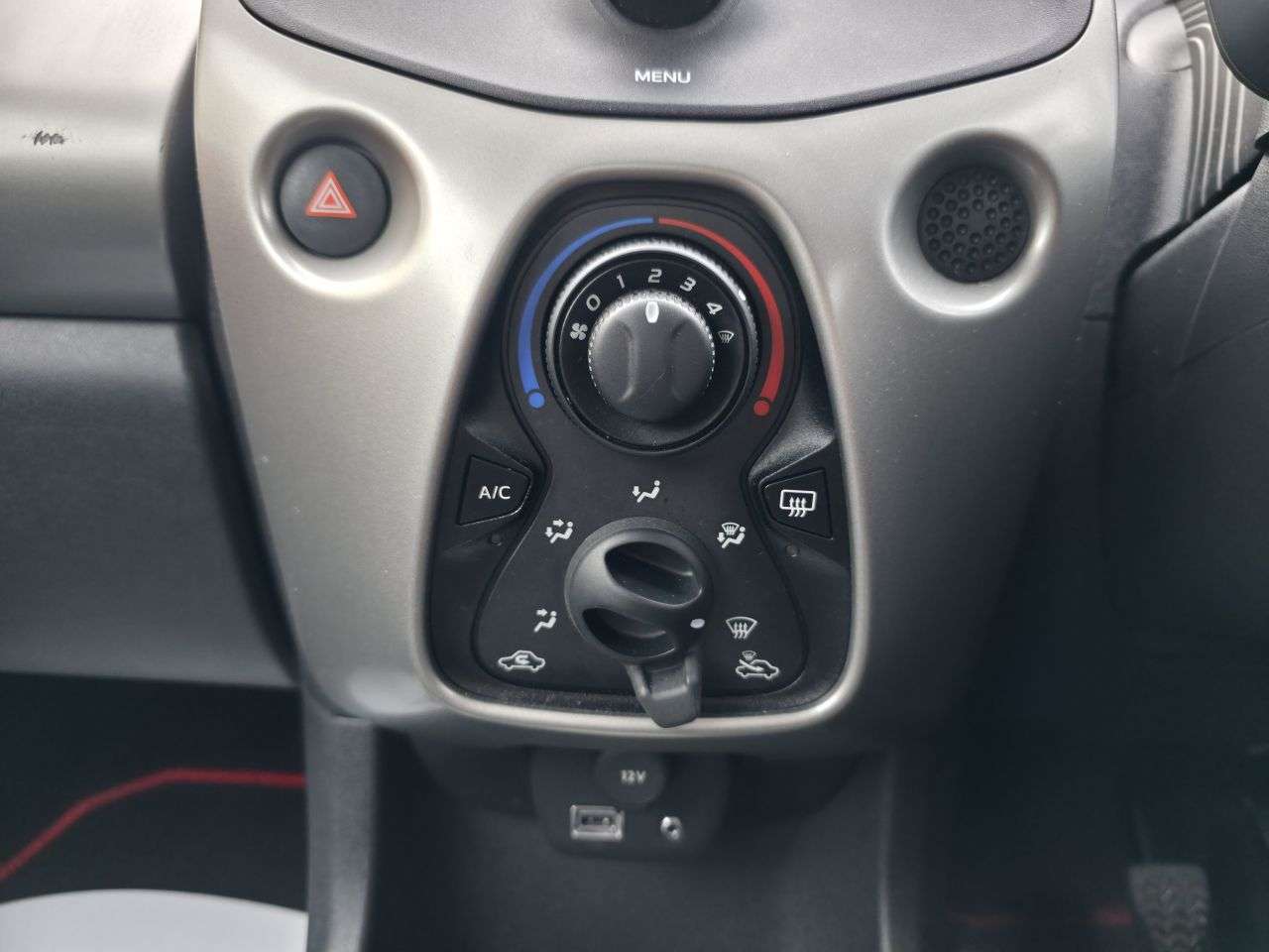 2015 TOYOTA AYGO 2015 TOYOTA AYGO