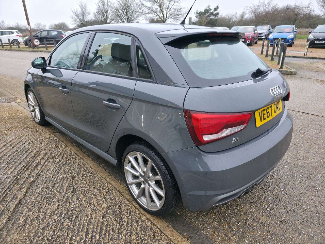 2017 AUDI A1 2017 AUDI A1