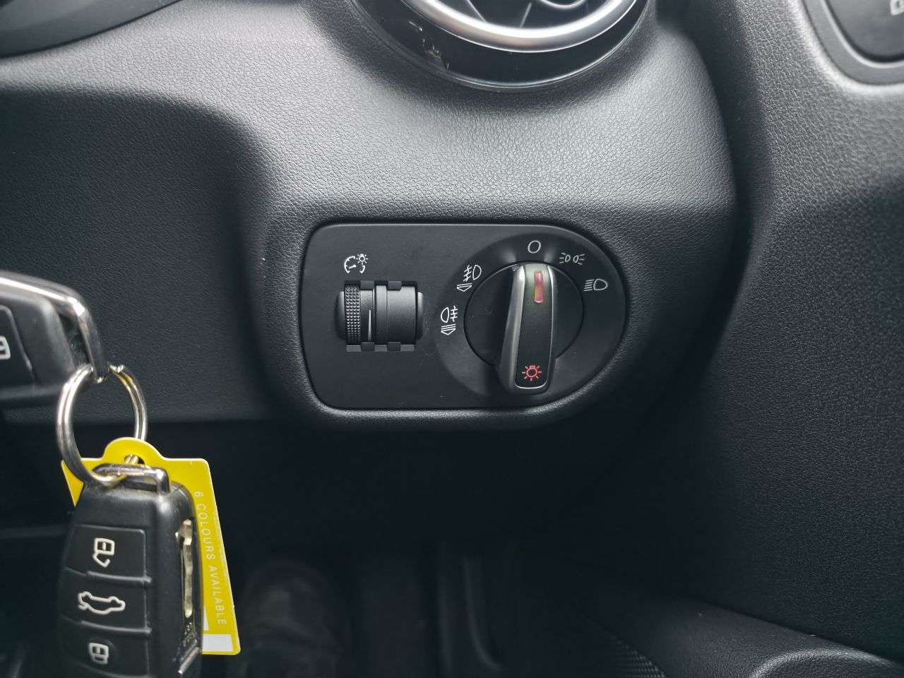 2017 AUDI A1 2017 AUDI A1