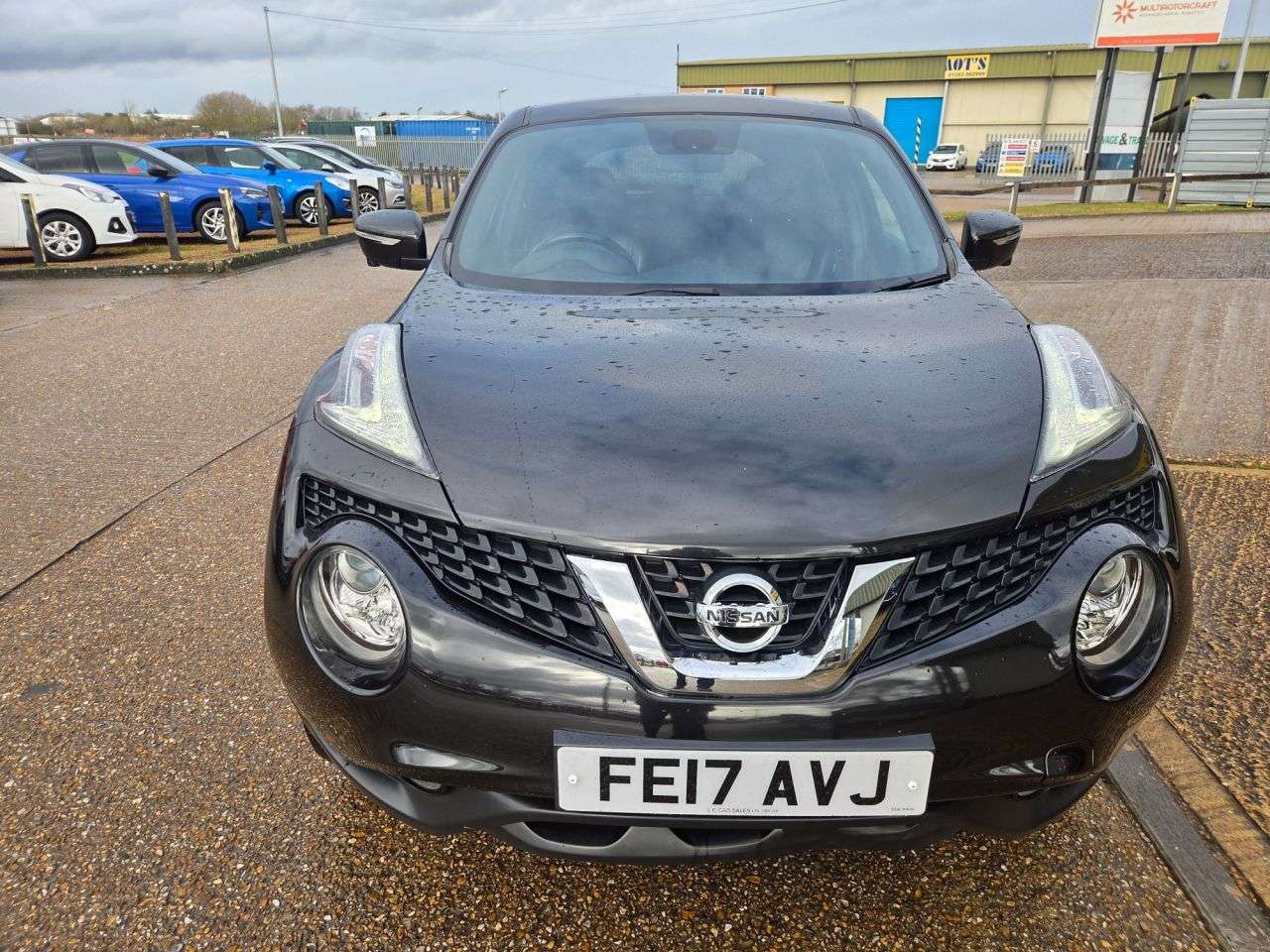 A 2017 NISSAN JUKE 1.6 Tekna SUV 5dr Petrol XTRON Euro 6 (117 ps) A 2017 NISSAN JUKE 1.6 Tekna SUV 5dr Petrol XTRON Euro 6 (117 ps)