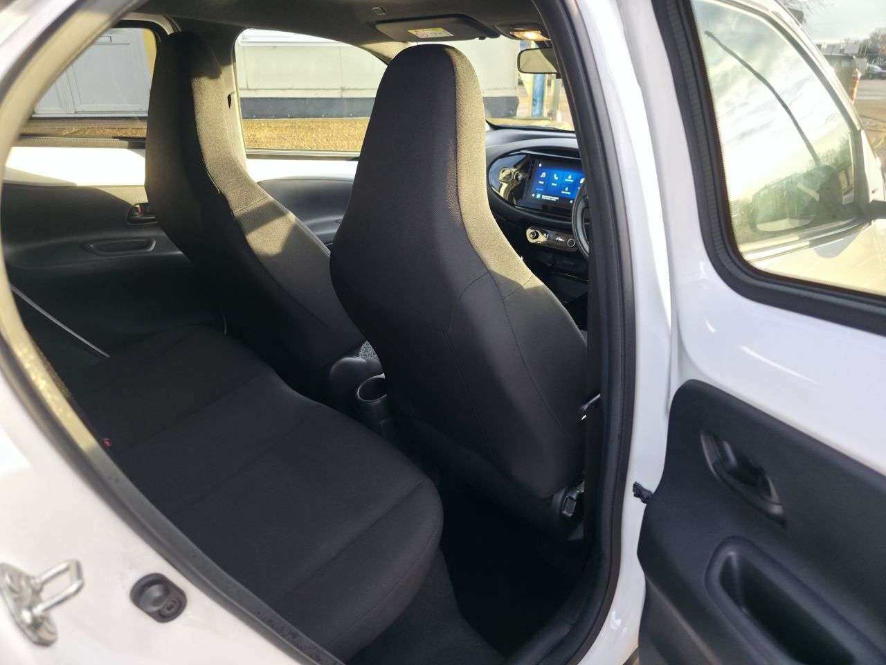 2024 TOYOTA AYGO X 2024 TOYOTA AYGO X