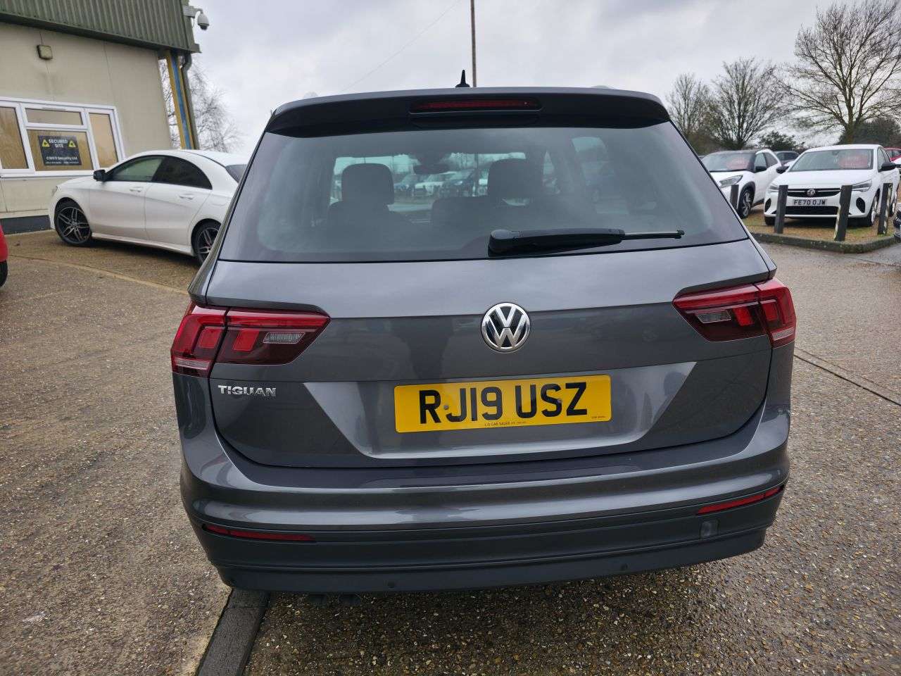 2019 VOLKSWAGEN TIGUAN 2019 VOLKSWAGEN TIGUAN