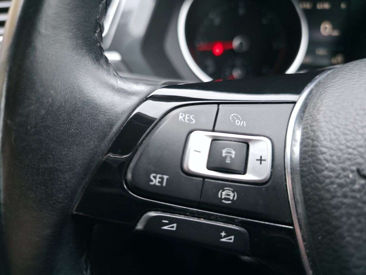 2019 VOLKSWAGEN TIGUAN 2019 VOLKSWAGEN TIGUAN