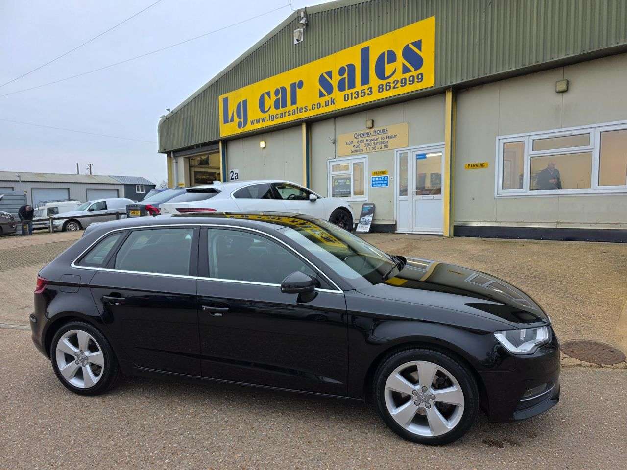 A 2014 AUDI A3 1.4 TFSI CoD Sport Sportback 5dr Petrol Manual Euro 6 (s/s) (140 ps) A 2014 AUDI A3 1.4 TFSI CoD Sport Sportback 5dr Petrol Manual Euro 6 (s/s) (140 ps)