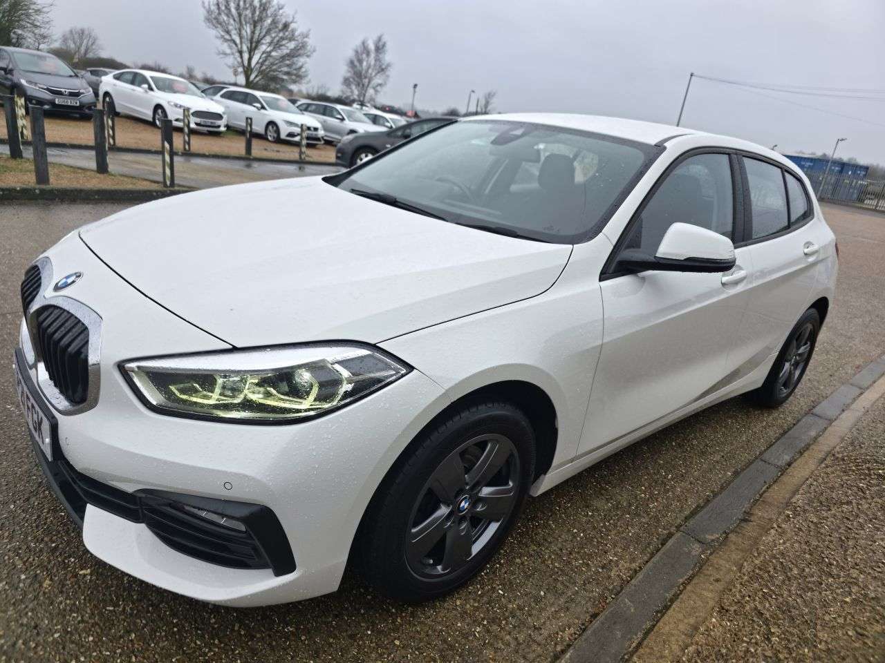 A 2021 BMW 1 SERIES 1.5 118i SE (LCP) Hatchback 5dr Petrol Manual Euro 6 (s/s) (136 ps) A 2021 BMW 1 SERIES 1.5 118i SE (LCP) Hatchback 5dr Petrol Manual Euro 6 (s/s) (136 ps)
