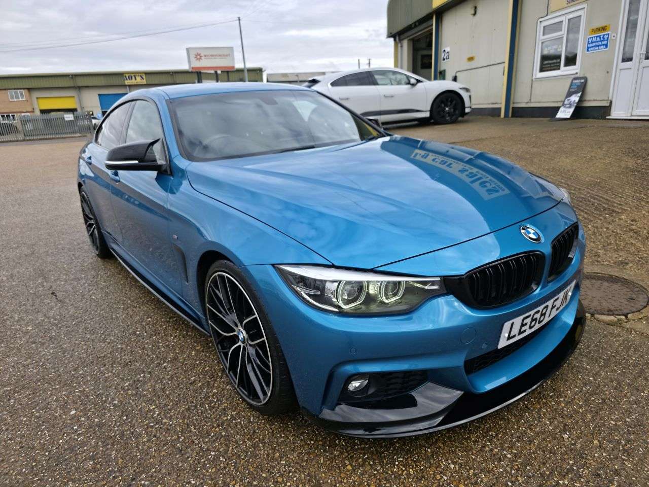 A 2019 BMW 4 SERIES GRAN COUPE 2.0 420i GPF M Sport Hatchback 5dr Petrol Auto Euro 6 (s/s) (184 ps) A 2019 BMW 4 SERIES GRAN COUPE 2.0 420i GPF M Sport Hatchback 5dr Petrol Auto Euro 6 (s/s) (184 ps)